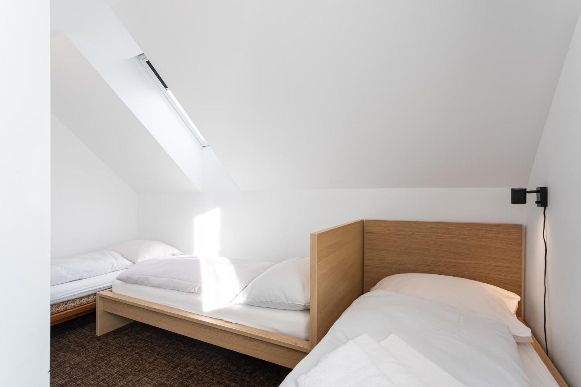 Apartman Cubik Bozi Dar Luaran gambar