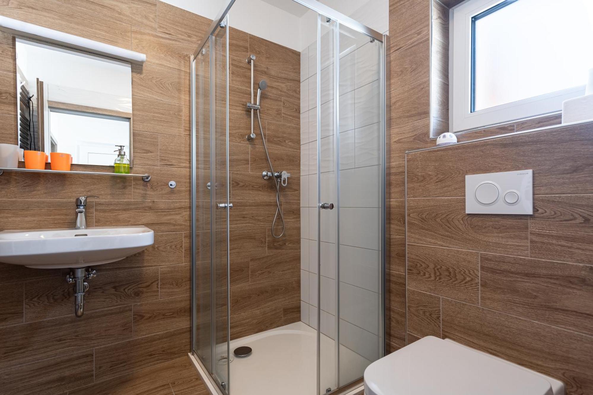 Apartman Cubik Bozi Dar Luaran gambar